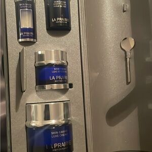 La Prairie Skincare Set - Blue and Silver best price will receive